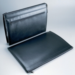 DOCUMENT SATCHEL DEBDEN 365X275 BLK 5500.U99