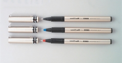PEN UNI EYE LIQUID INK UB177 RB DELUXE MICRO 0.7MM BLACK