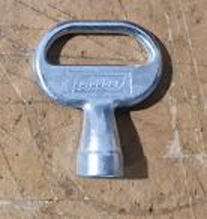 SP- SPARE KEY ONLY LATEST MODEL COMPASS FOR 765226 CYLINDRICAL ASHTRAY